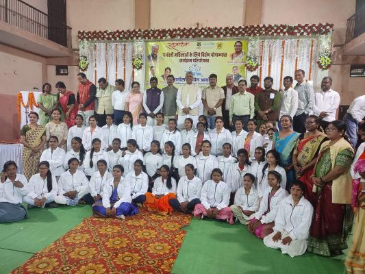 गर्भवती माताओं के लिए विशेष योगाभ्यास शुरु