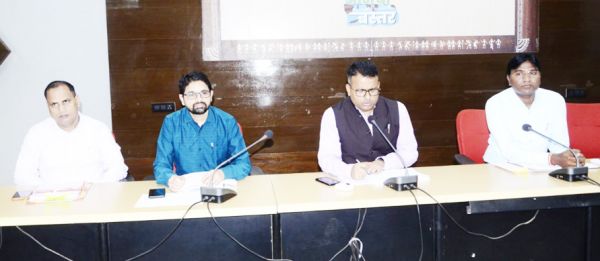 ग्रामीण सचिवालयों में नियमित तौर पर रहे नोडल अधिकारियों की उपस्थिति