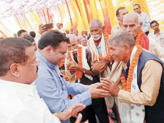 कृषक सम्मान समारोह में शामिल हुए संसदीय सचिव गुरुदयाल