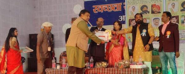 सुरेन्द्र को छत्तीसगढ़ रत्न सम्मान 