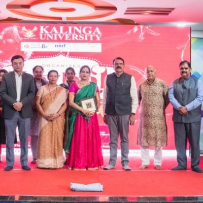 कलिंगा विश्वविद्यालय में कथक नृत्य 