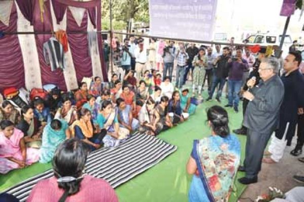 महिलाओं के आंदोलन को रमन का समर्थन