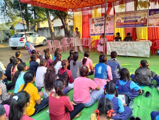 स्कूली बच्चों को अपराध के दुष्प्रभाव से कराया अवगत
