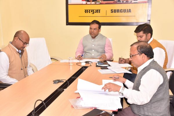 एनएच के भू-अर्जन और पुनर्वास के लंबित प्रकरणों में लाएं तेजी-जैन