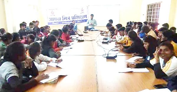 आपदा से निपटने प्रशिक्षण