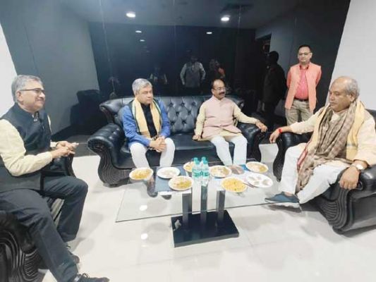 केंद्रीय मंत्रियों से साव की चर्चा