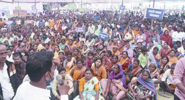 नगरीय निकायों के अनियमित कर्मियों का प्रदर्शन