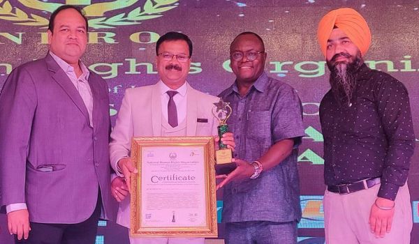 डीके सोनी को बेस्ट आरटीआई और सोशल वर्कर का अवार्ड 