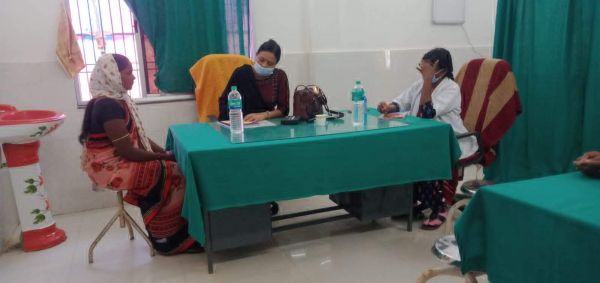 कुनकुरी में 103, तपकरा में 197 मरीजों की जांच