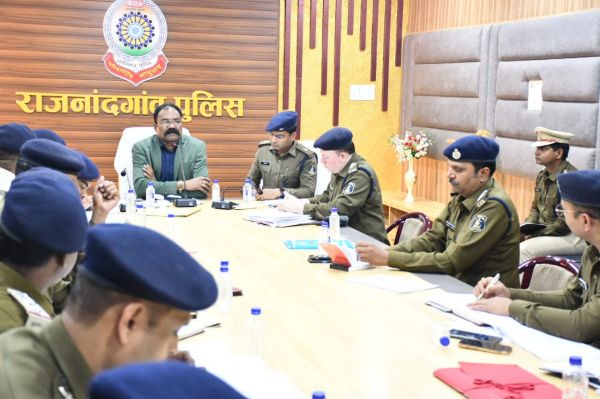 क्राईम मीटिंग में एसपी ने गश्त करने दिया जोर