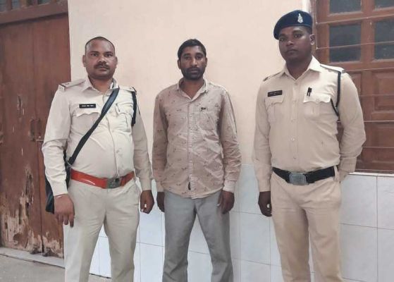  युवती के साथ अश्लील हरकत, आरोपी गिरफ्तार