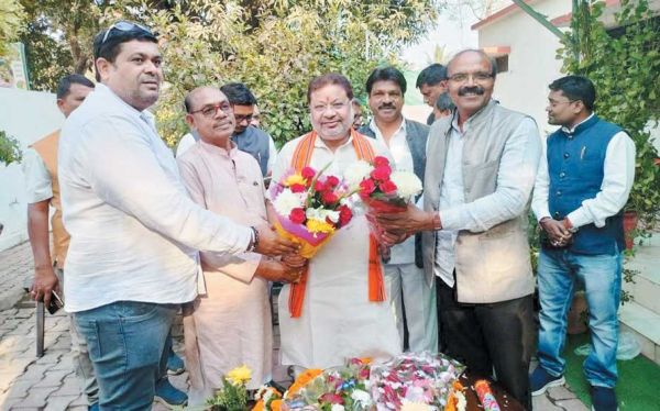 भाजपाईयों ने दी सांसद सोनी को जन्मदिन की बधाई