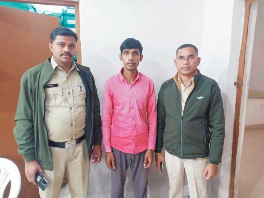 फर्जी अंकसूची से नौकरी का झांसा, फरार एक और गिरफ्तार