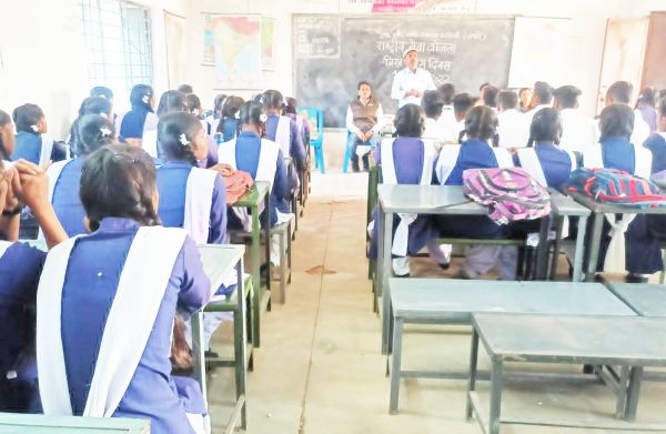 एड्स जागरूकता कार्यक्रम का आयोजन