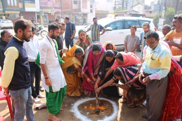 मेयर ने किया सौंदर्यीकरण का भूमिपूजन