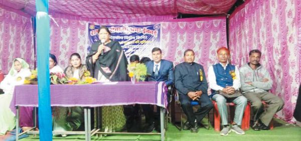 एनएसएस शिविर के समापन में शामिल हुईं विधायक