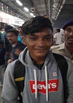 साढ़े 3 लाख कैश के साथ मुंबई भाग गया था, आरपीएफ की मदद से मिला लोकेशन