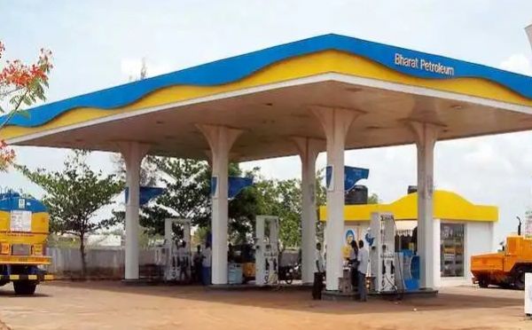 शहर के कई पम्पों में डीजल की किल्लत शुरू