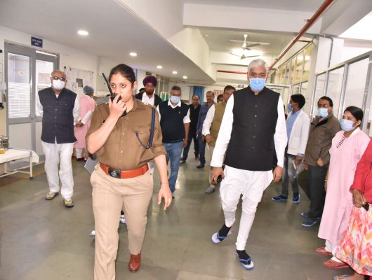 चार नवजातों के मौत की हकीकत जानने स्वस्थ्य मंत्री पहुंचे एसएनसीयू