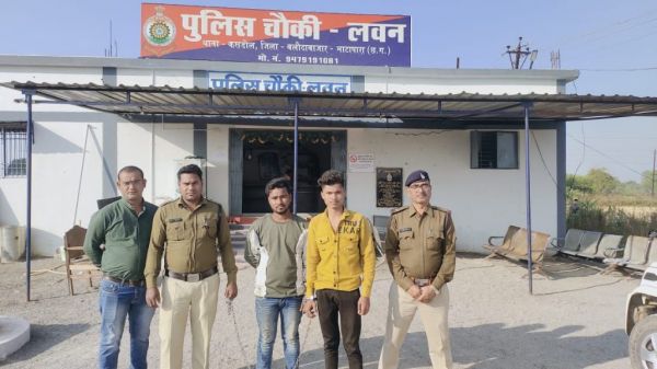छात्रों से चाकूबाजी, दोनों आरोपी गिरफ्तार