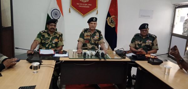बीएसएफ ने 58वां स्थापना दिवस धूमधाम से मनाया