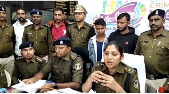 सिपाही का एटीएम कार्ड जाम कर ठगी, झारखंड के 2 गिरफ्तार 