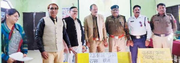 सुरक्षित यातायात : विद्यार्थियों को किया जागरूक