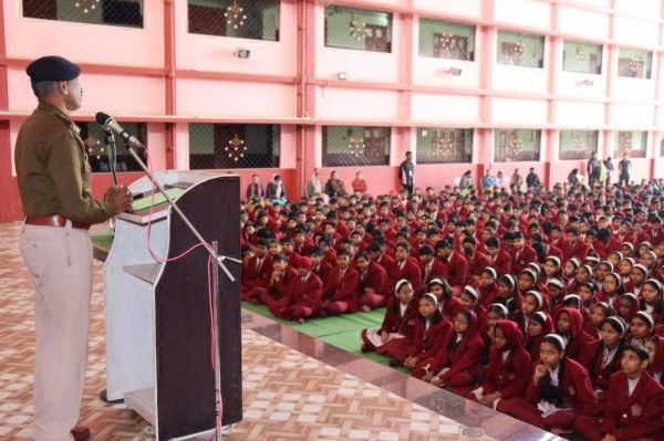 पथ सुरक्षा जीवन रक्षा अभियान, कार्मेल स्कूल में यातायात जनजागरूकता कार्यक्रम 