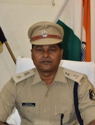एसएलआर राइफल को पुलिस ने किया बरामद