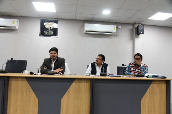 3 ठेकेदारों को अंतिम नोटिस