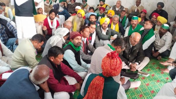 संयुक्त किसान मोर्चा बैठक में, छत्तीसगढ़ से दो किसान प्रतिनिधि शामिल