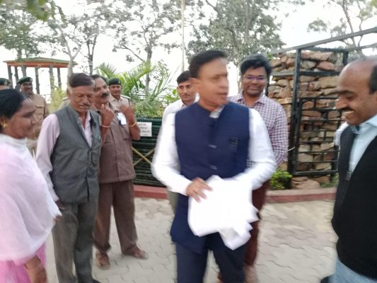पीसीसीएफ़ शुक्ला पहुंचे केशकाल, तीन जिलों के अफसरों से चर्चा