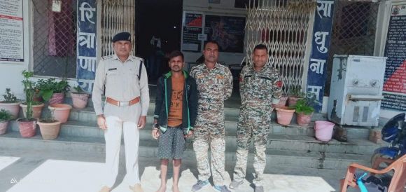 पड़ोसी के घर टमाटर मांगने जा रही थी, पति ने कर दी हत्या, बंदी