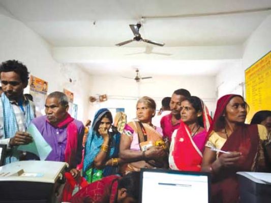  शिविर में अब तक साढे चार हजार से अधिक लोगों का आधार हुआ अपडेट