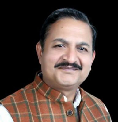 श्रम कल्याण मंडल के अध्यक्ष ने लगाई फटकार, एनएच अफसरों ने पुन: बेहतर ढंग से सडक़ मरम्मत किया शुरू