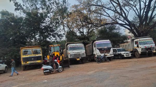 अवैध उत्खनन और परिवहन