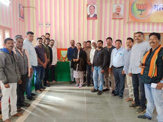 भाजपा अजजा मोर्चा ने मनाया वीर नारायण सिंह शहादत दिवस