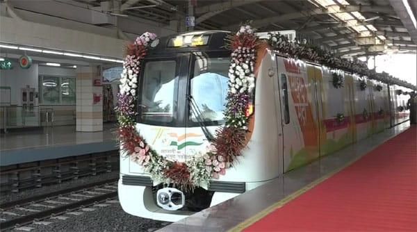 कांग्रेस विधायकों की वंदेभारत ट्रेन को लाल झंडी