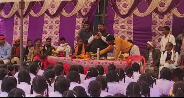 विधायक ने नवीन धान खरीदी केंद्र का किया शुभारंभ