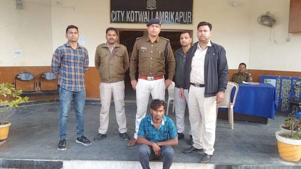 नशीली इंजेक्शन बेचने की फिराक में घूम रहा तस्कर गिरफ्तार