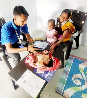 घर बैठे बन रहा 5 साल तक के बच्चों का आधार कार्ड