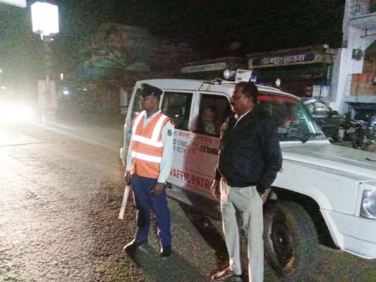 सडक़ दुर्घटना में कमी लाने विशेष मोटर वाहन चेकिंग अभियान