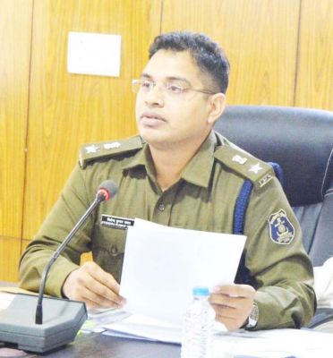 एसपी ने ली बैठक, लंबित अपराध जल्द निपेटाएं