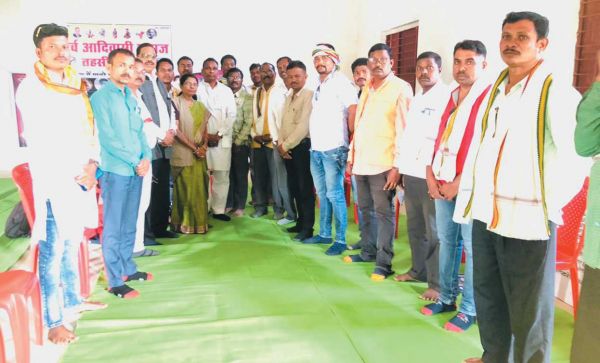 आदिवासी कांग्रेस के टिकेश्वर नगरी और कोमल बेलर ब्लाक के अध्यक्ष