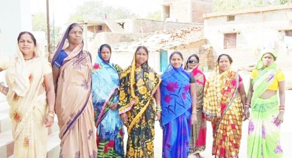 रोशन नगर के रहवासियों के जीवन में अंधेरा