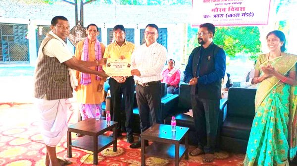 बादल आसना में माता सेवा का आयोजन