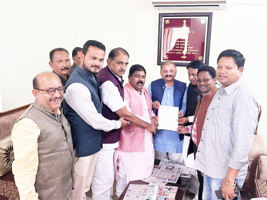 सुपर स्पेशिलिटी अस्पताल जल्द निर्माण की मांग