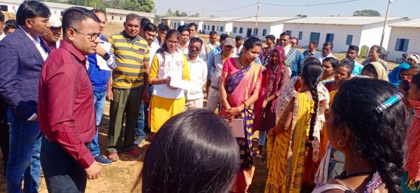 कलेक्टर ने निर्माणाधीन ग्रामीण औद्योगिक पार्क का किया निरीक्षण