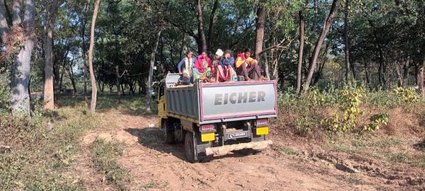रेत का अवैध परिवहन,  तहसीलदार ने की कार्रवाई
