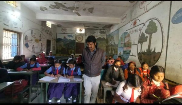 प्रतियोगी परीक्षाओं के लिए  बच्चों को कराई जा रही तैयारियां